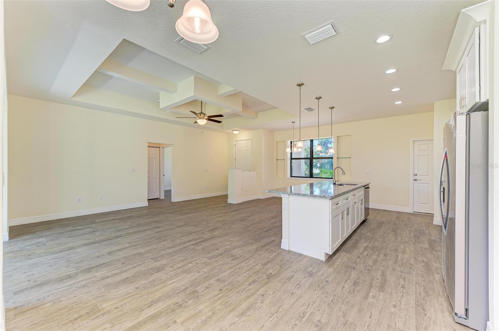 2532 S CRANBERRY
