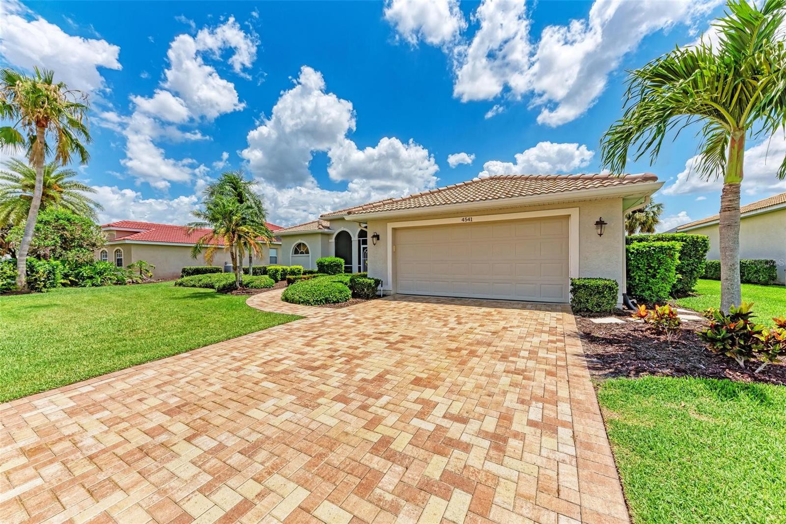 4541 CHASE OAKS DR