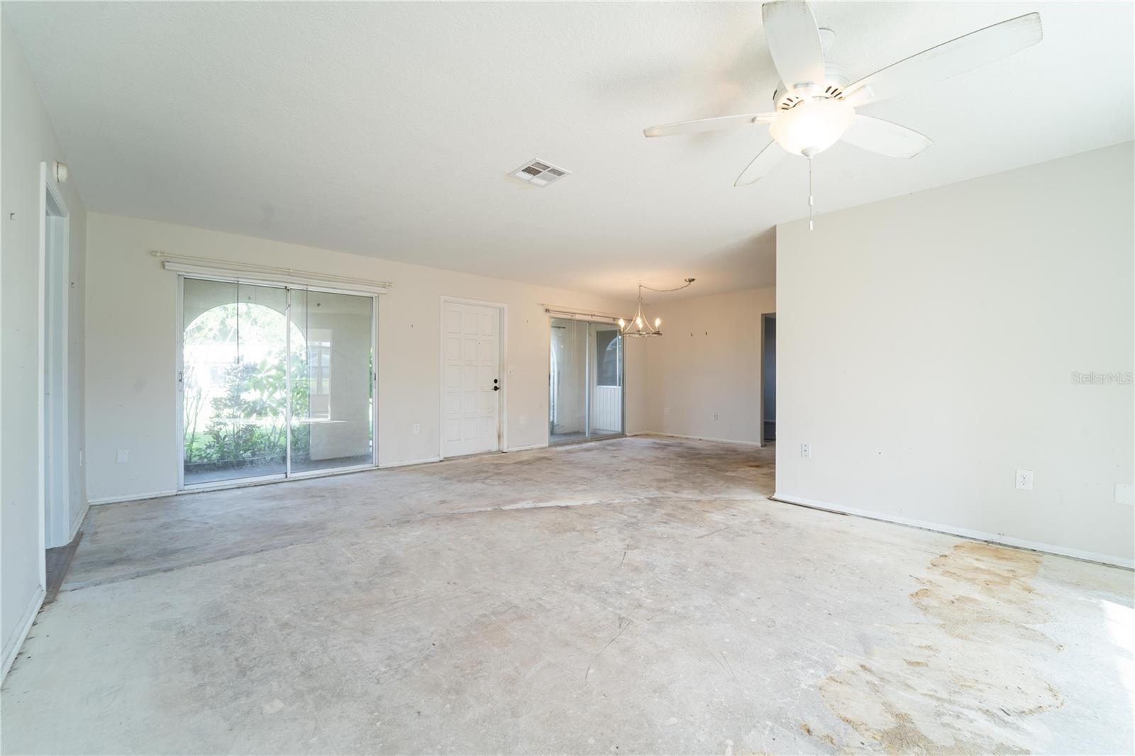 445 MATISSE CIR S #445