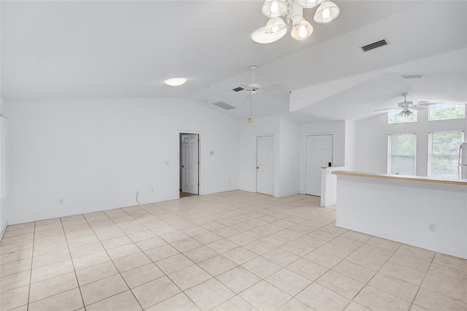 4078 CORYDON AVE