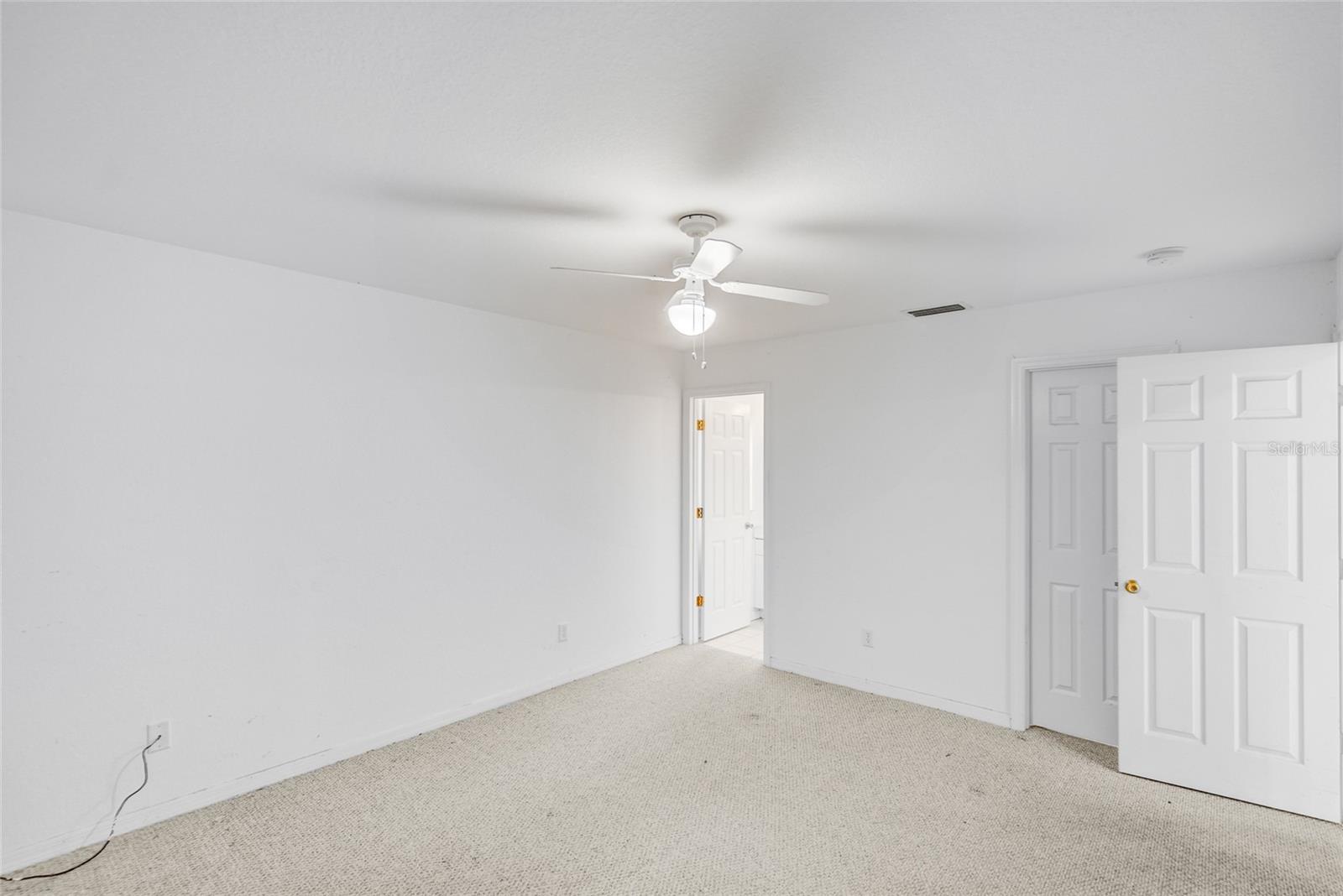 4078 CORYDON AVE