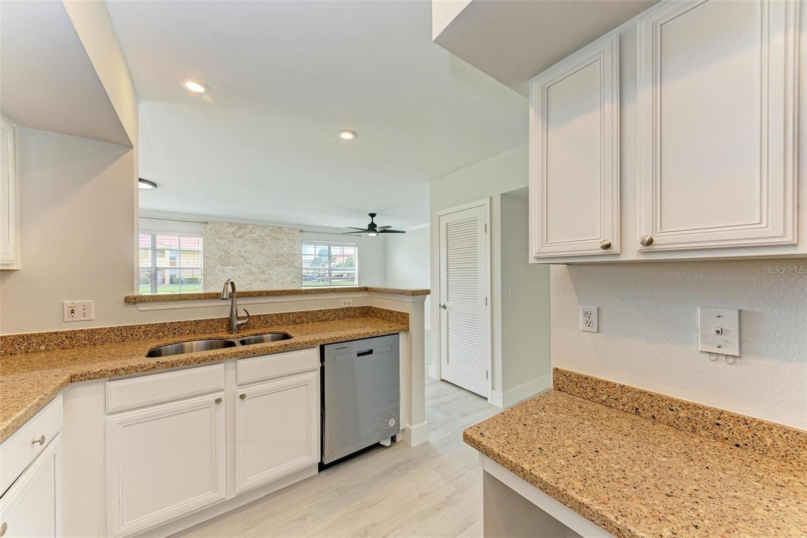 1025 VILLAGIO CIR #108