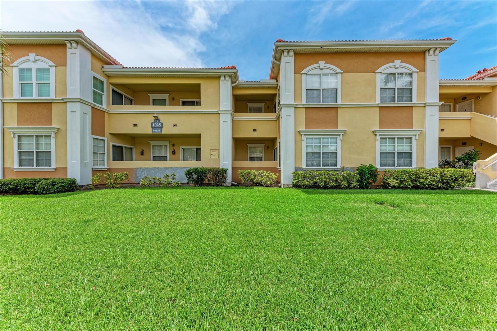 1025 VILLAGIO CIR #108