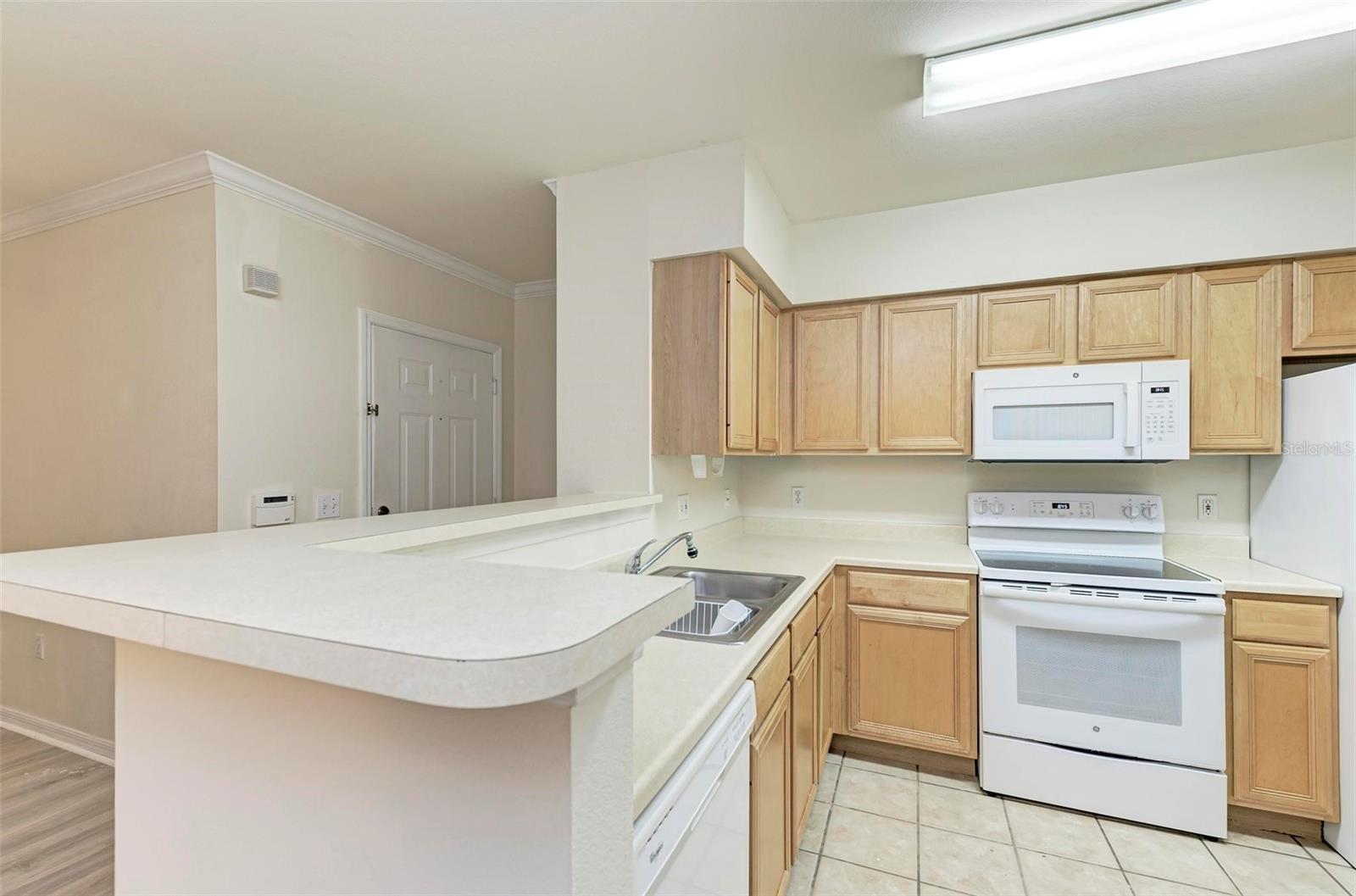 1155 VILLAGIO CIR #103