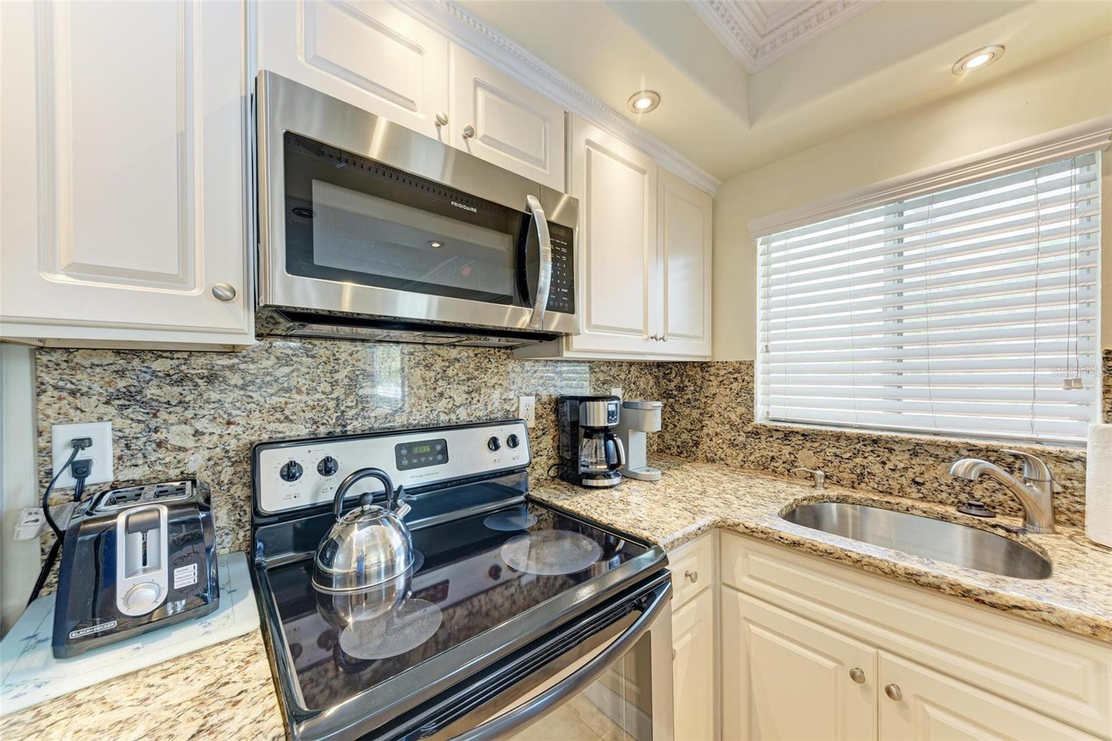 475 BENJAMIN FRANKLIN DR #107
