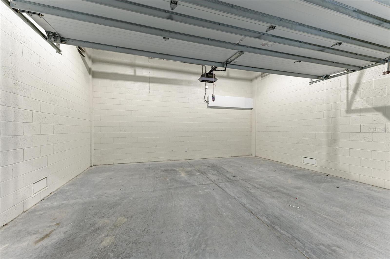 111 GOLDEN GATE PT #402