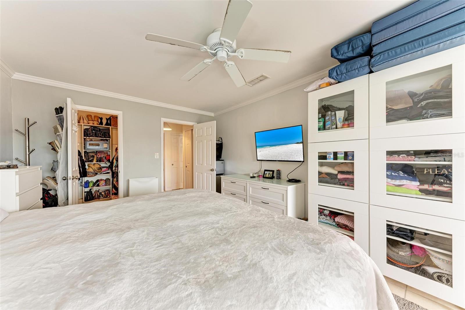 115 TYLER DR #203