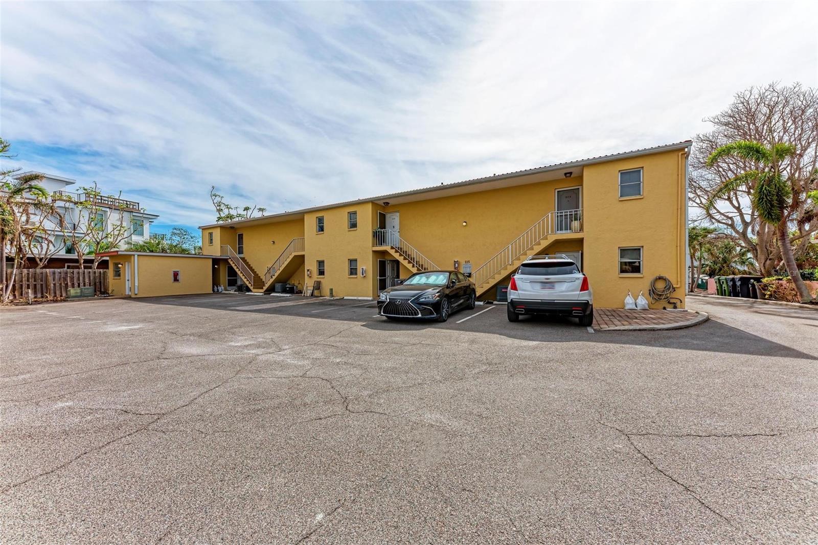 115 TYLER DR #203