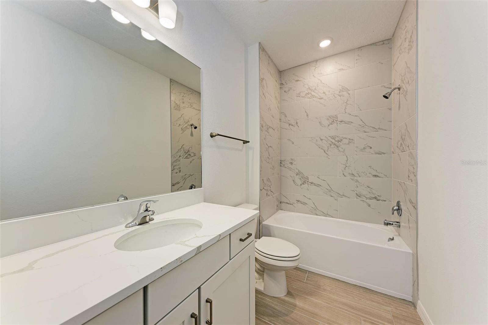 286 VIA ANINA DR