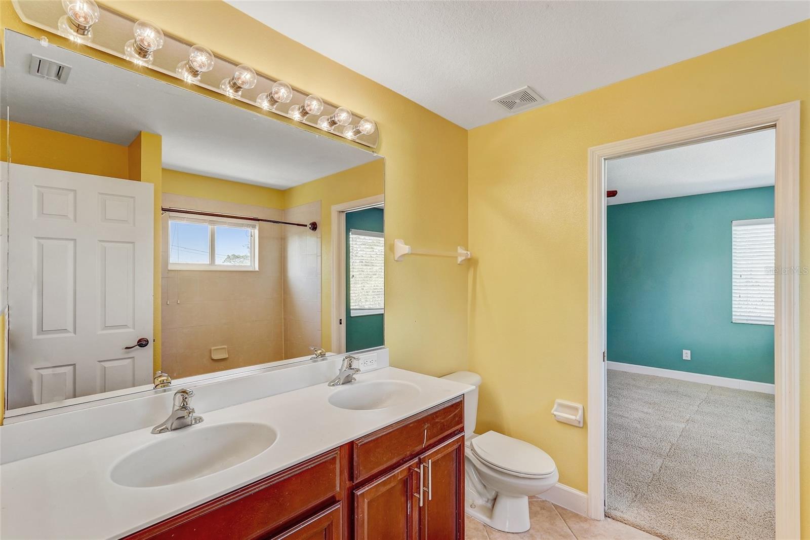 1346 WESTERN PINE CIR