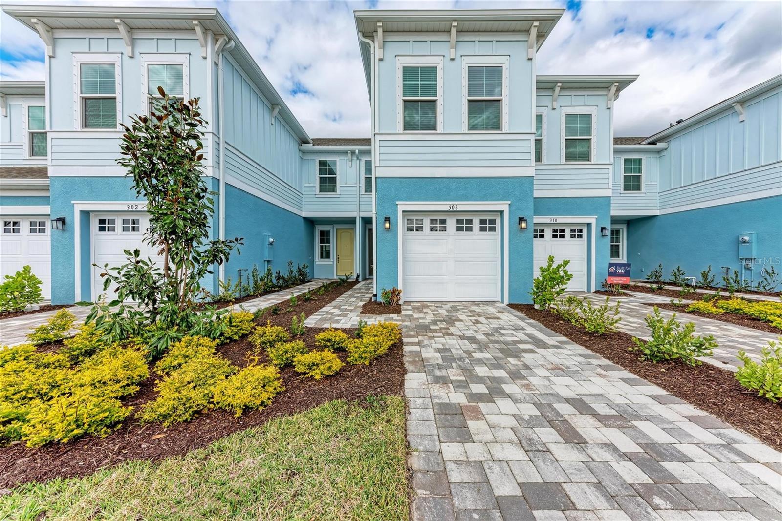 306 VIA ANINA DR