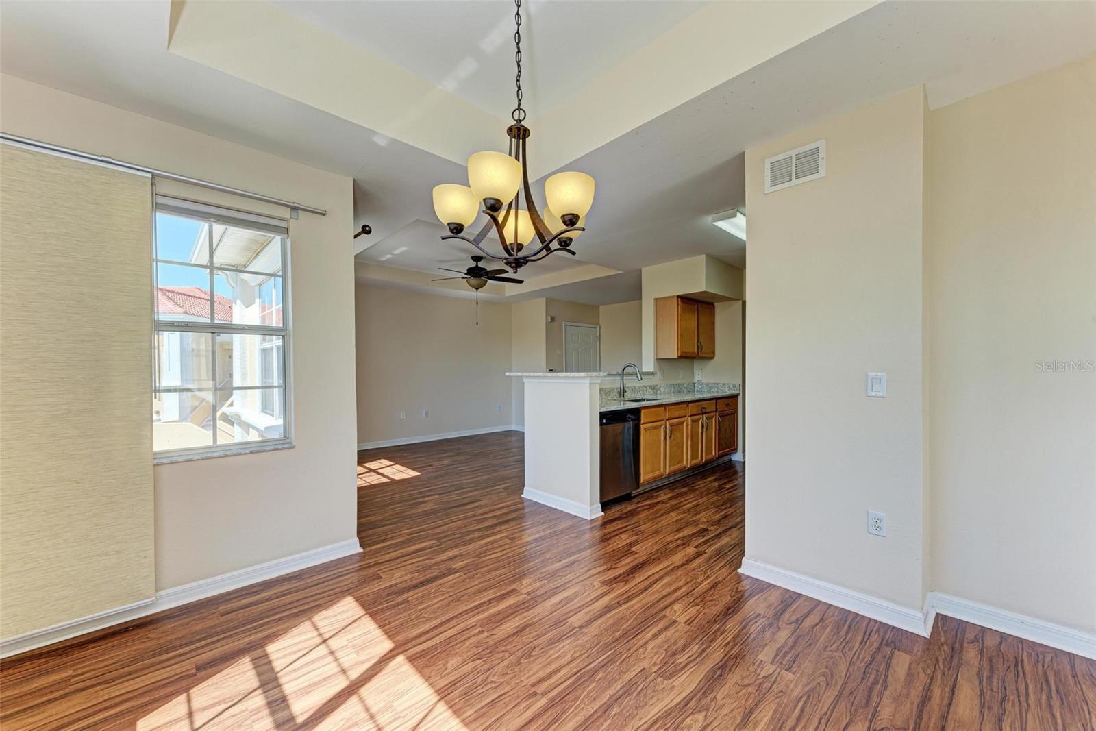 1195 VILLAGIO CIR #201