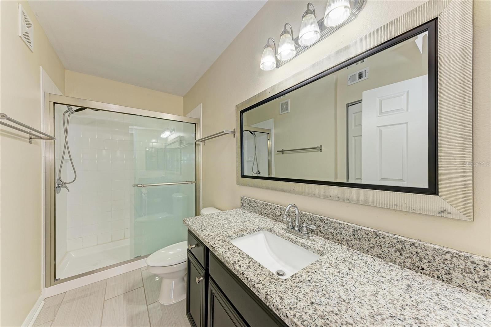 1195 VILLAGIO CIR #201
