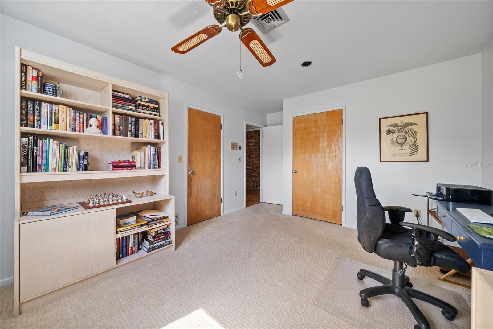 1510 LENA LN