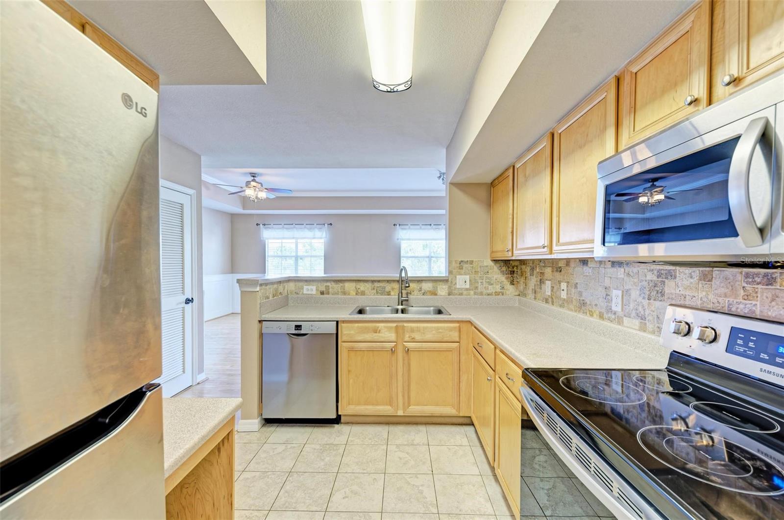 1130 VILLAGIO CIR #202