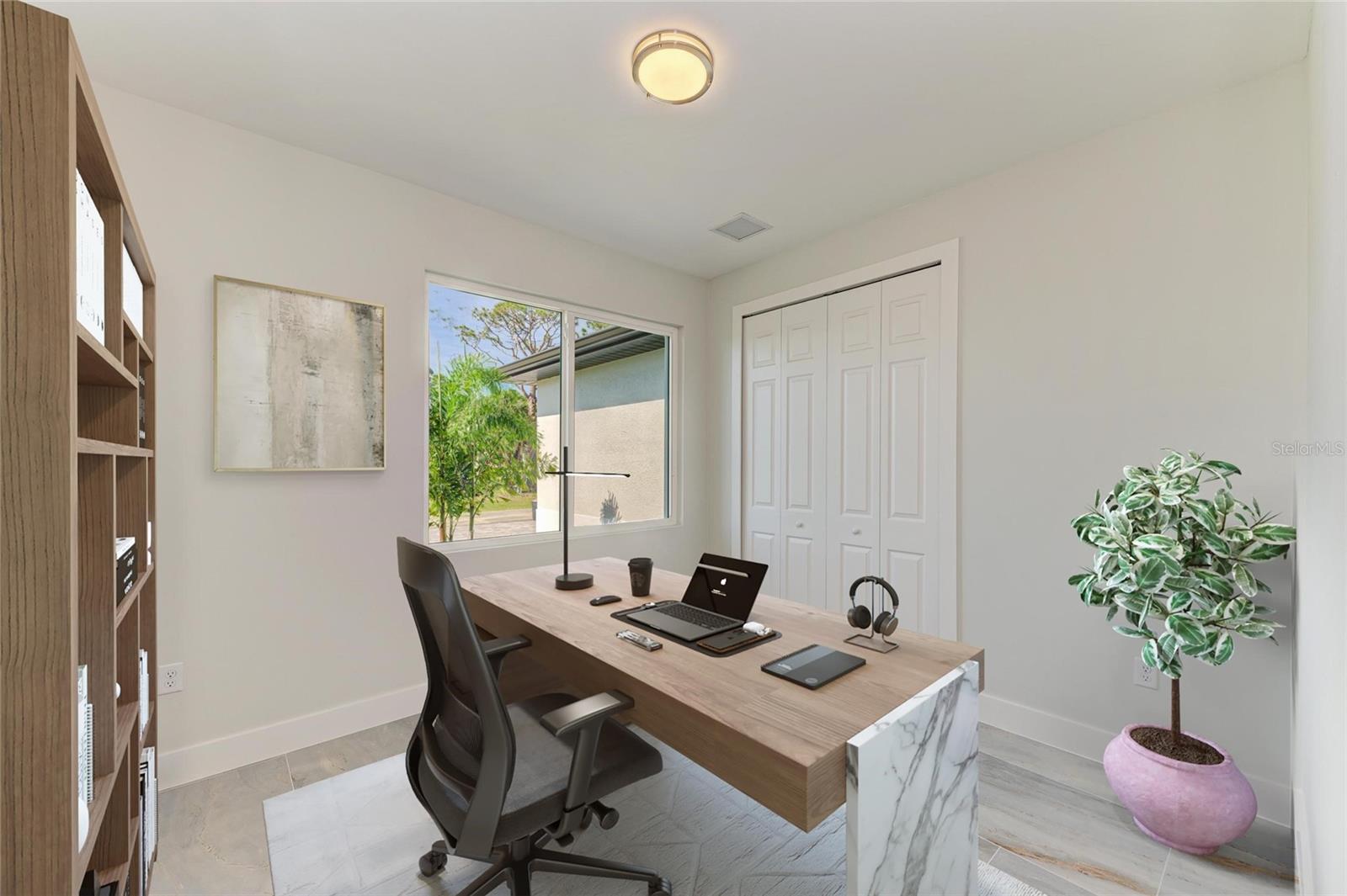 380 HOLLY RD