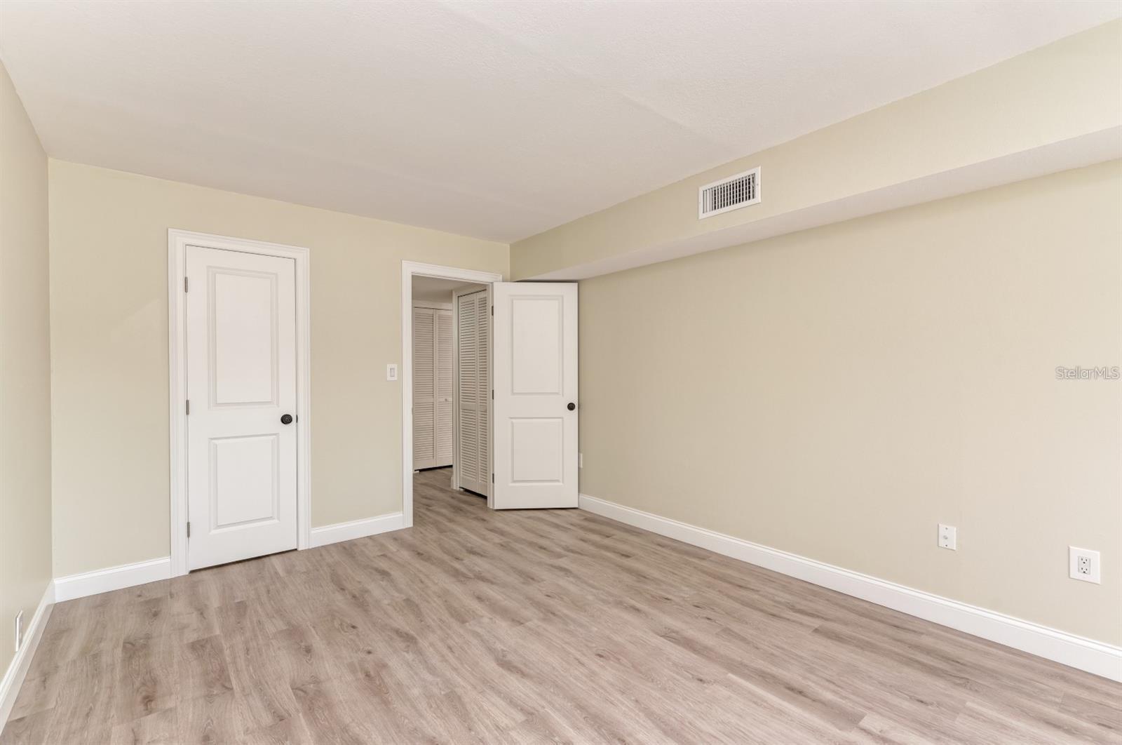 129 TYLER DR #101