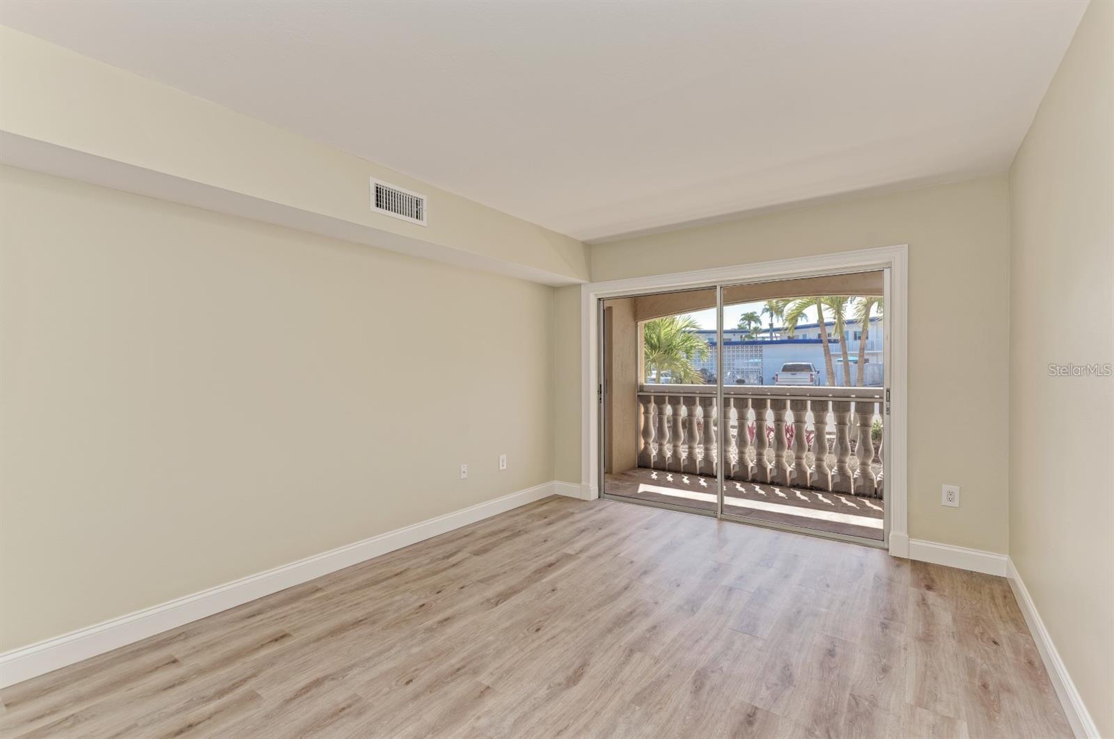 129 TYLER DR #101