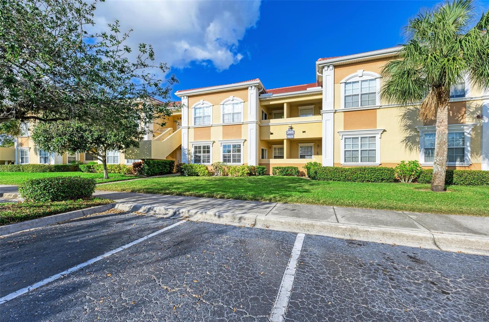 3005 CHIANTI CT #103