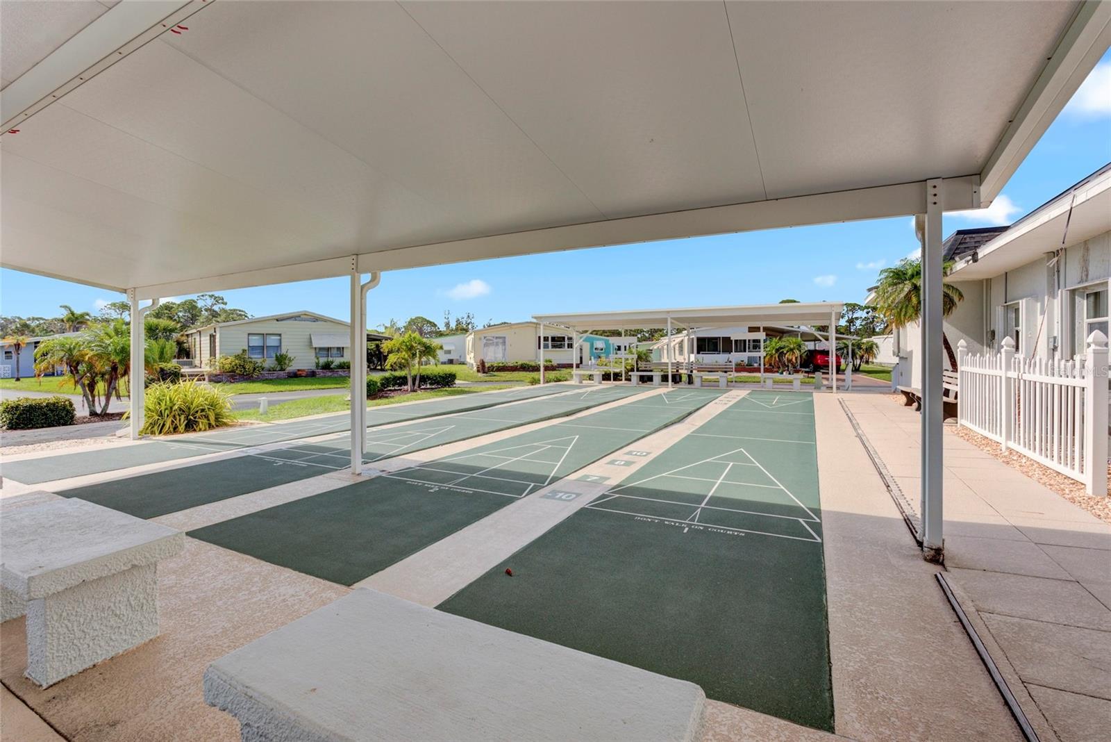 29 S EASTER ISLAND CIR