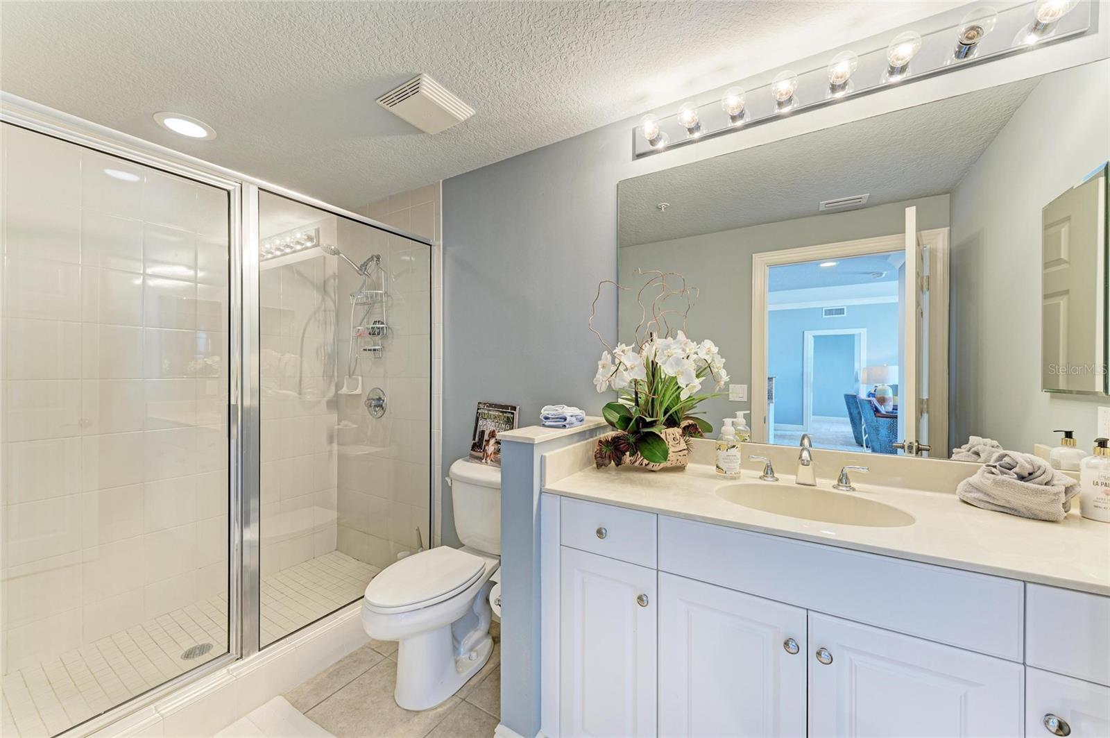 800 N TAMIAMI TRL #1010