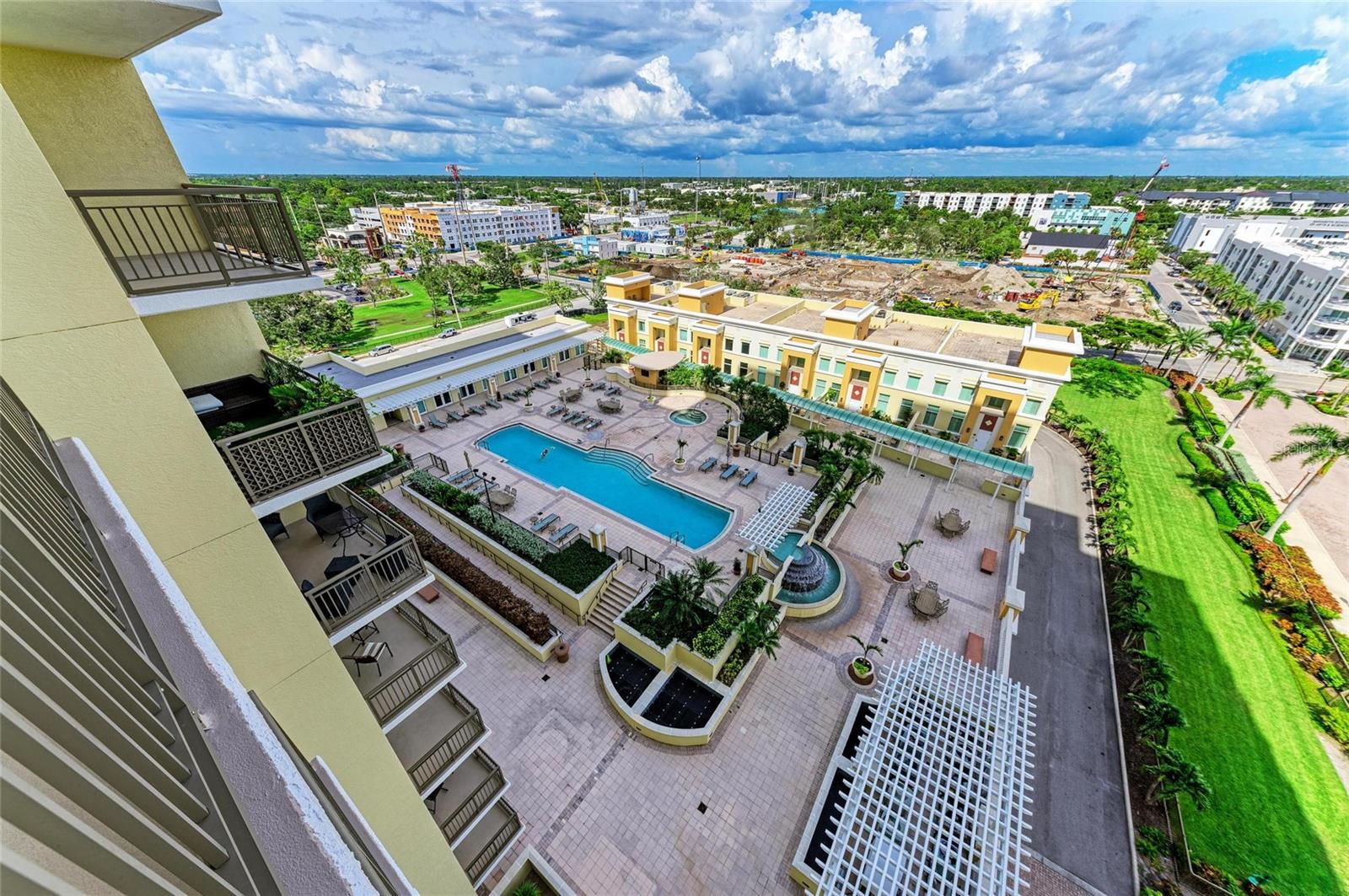 800 N TAMIAMI TRL #1010