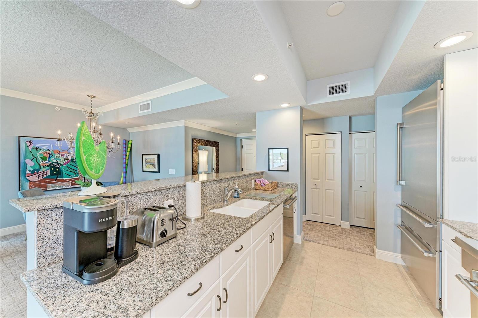 800 N TAMIAMI TRL #1010