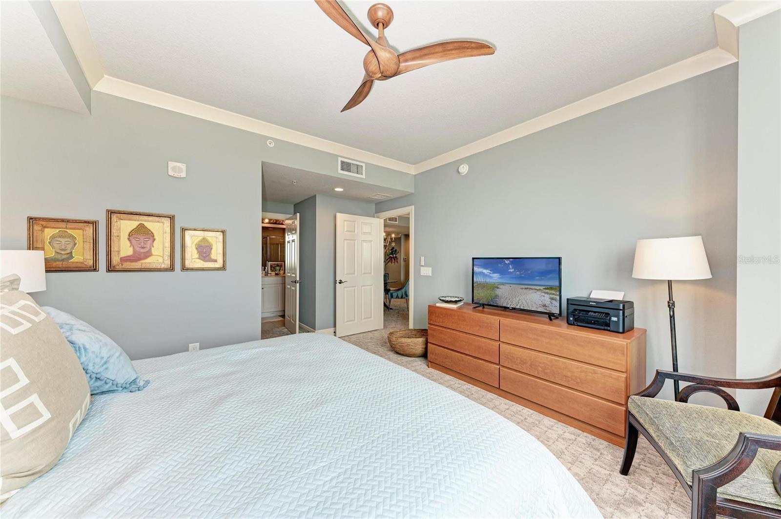 800 N TAMIAMI TRL #1010