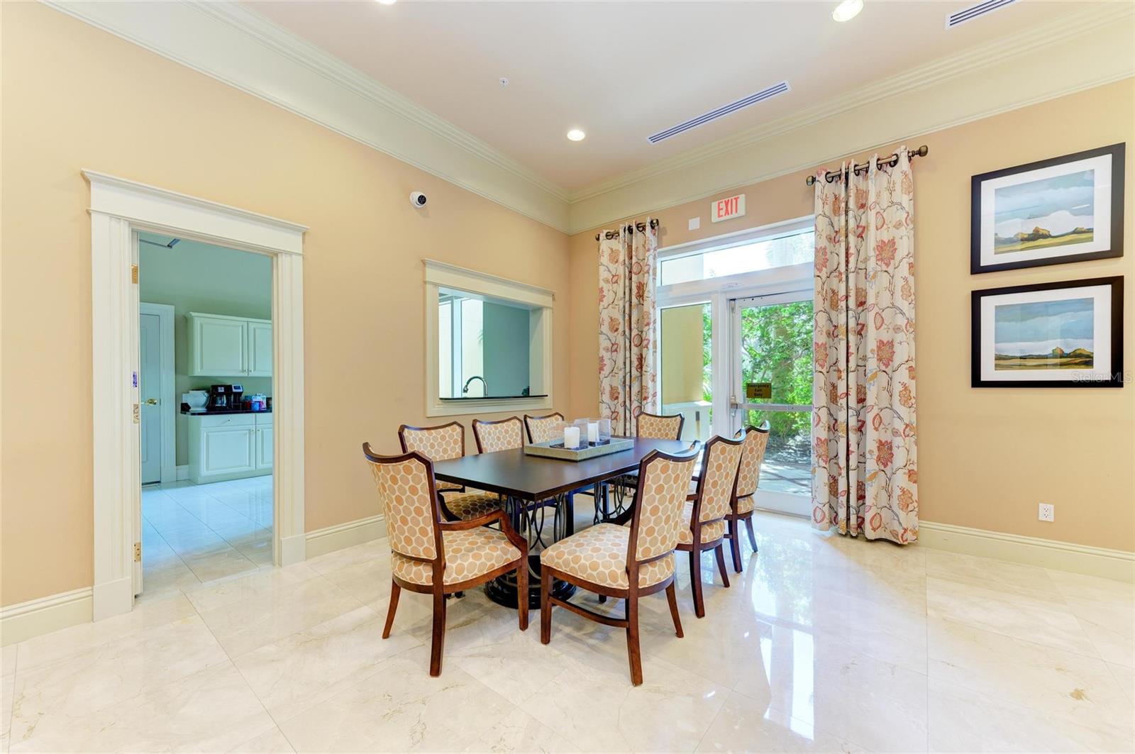 800 N TAMIAMI TRL #1010