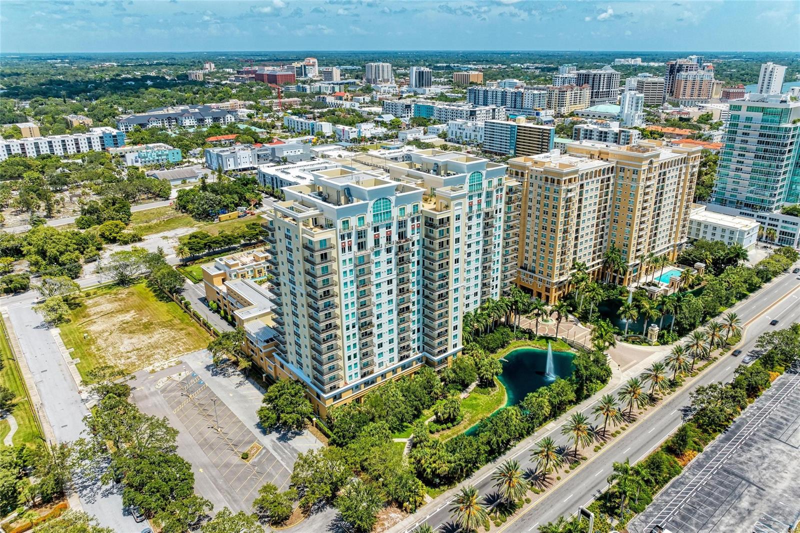 800 N TAMIAMI TRL #1010