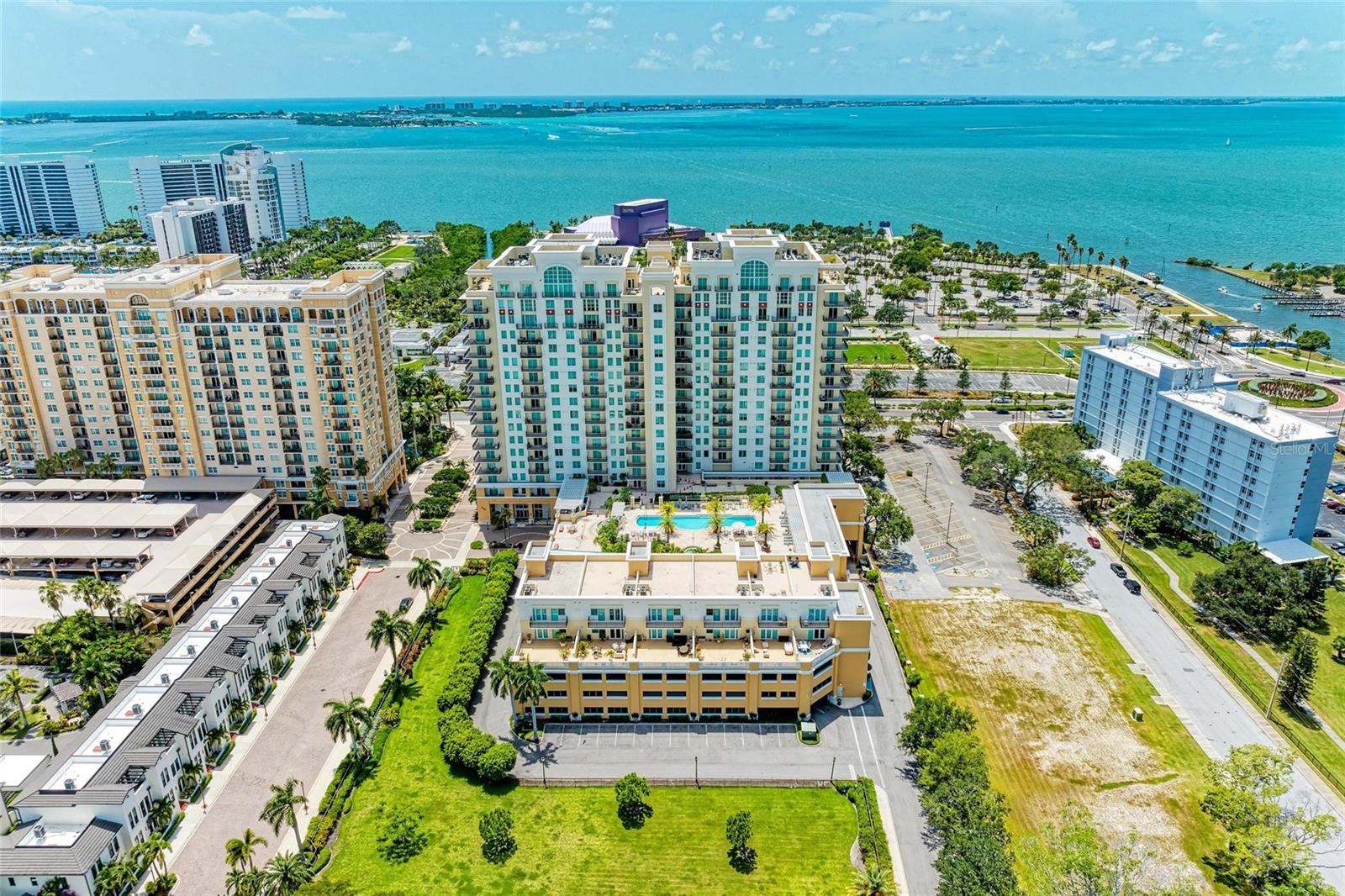 800 N TAMIAMI TRL #1010