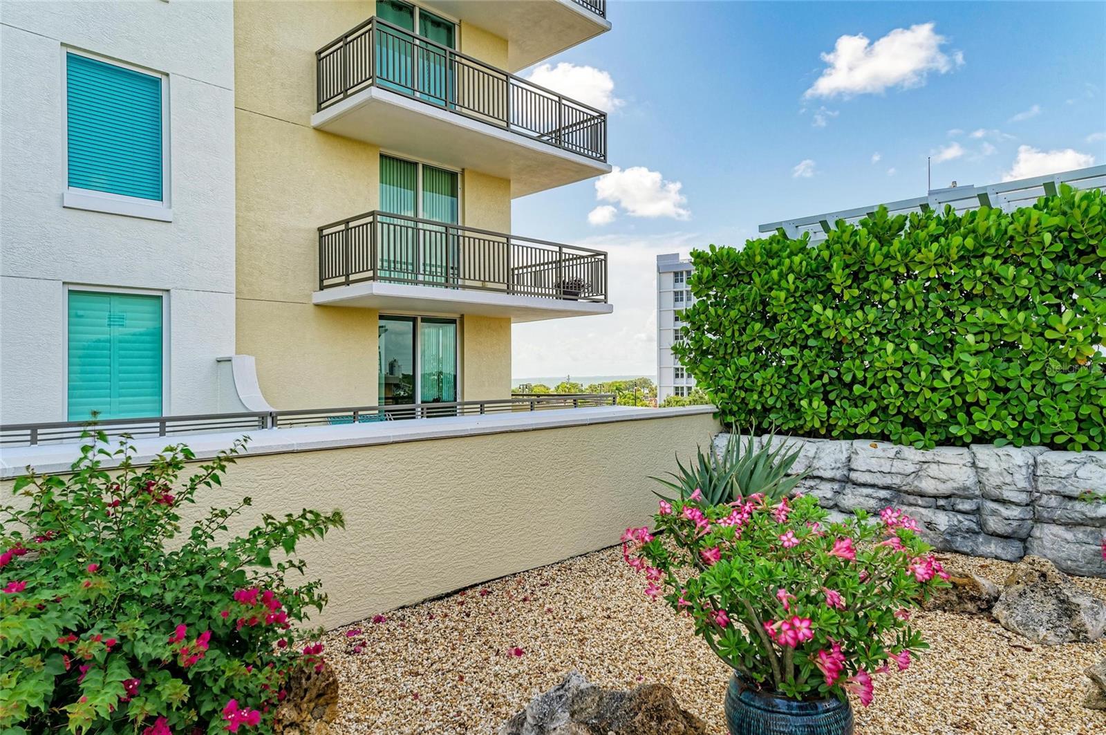 800 N TAMIAMI TRL #1010
