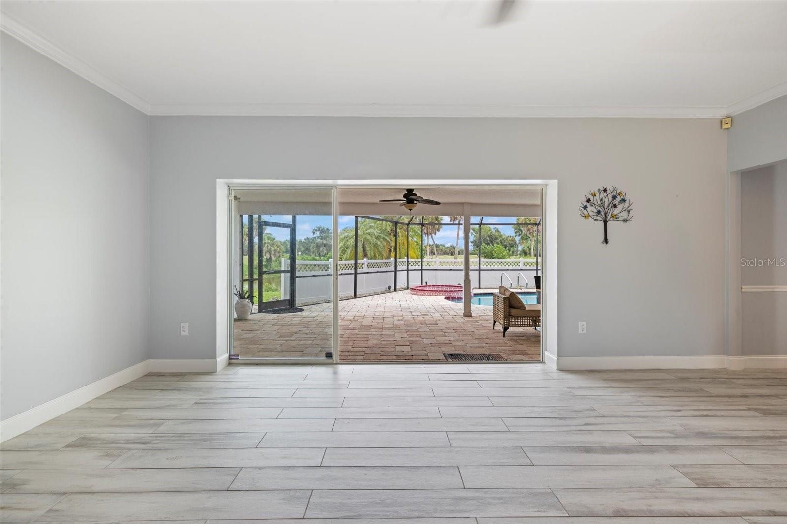 4762 MEREDITH LN