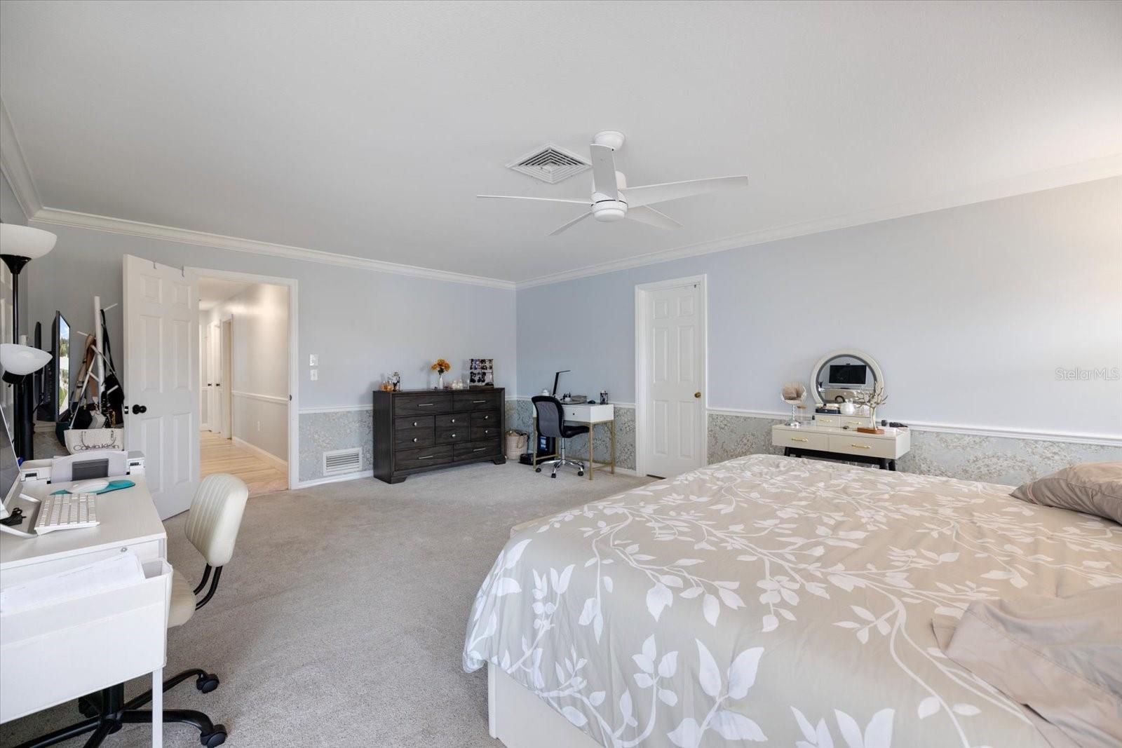 4762 MEREDITH LN