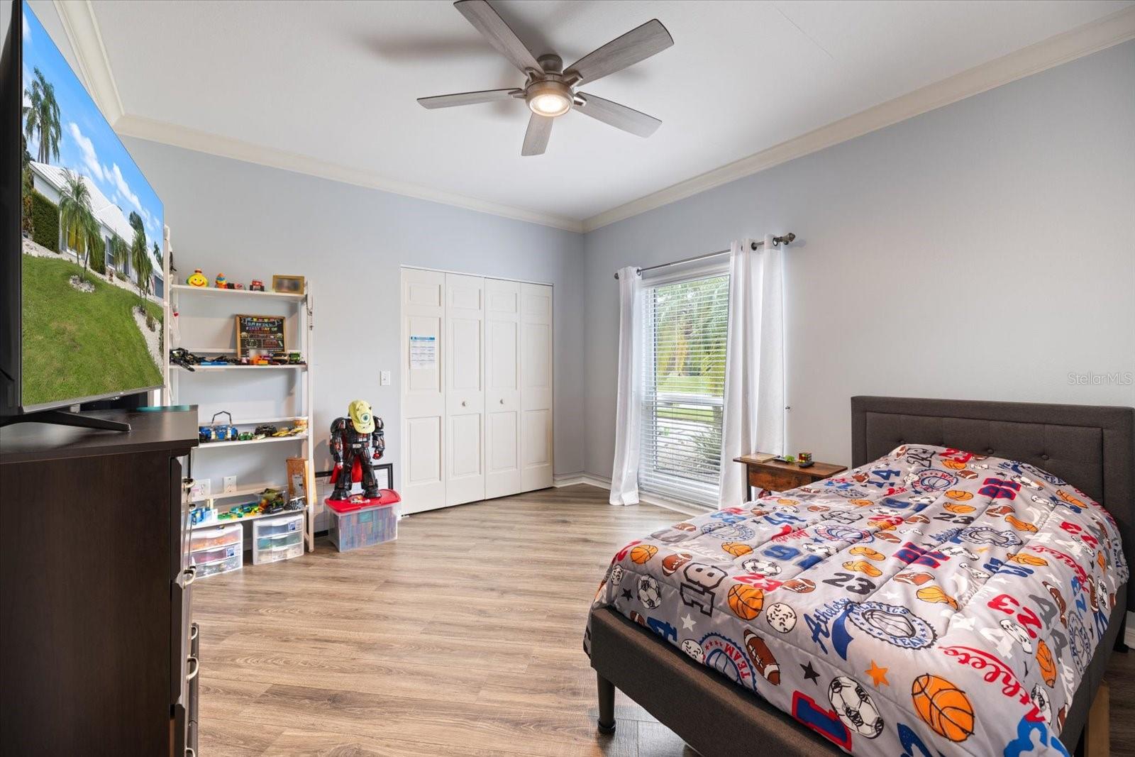 4762 MEREDITH LN
