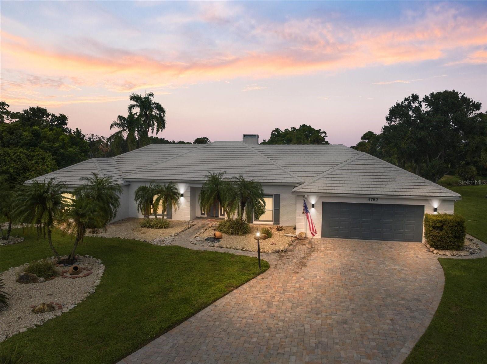 4762 MEREDITH LN