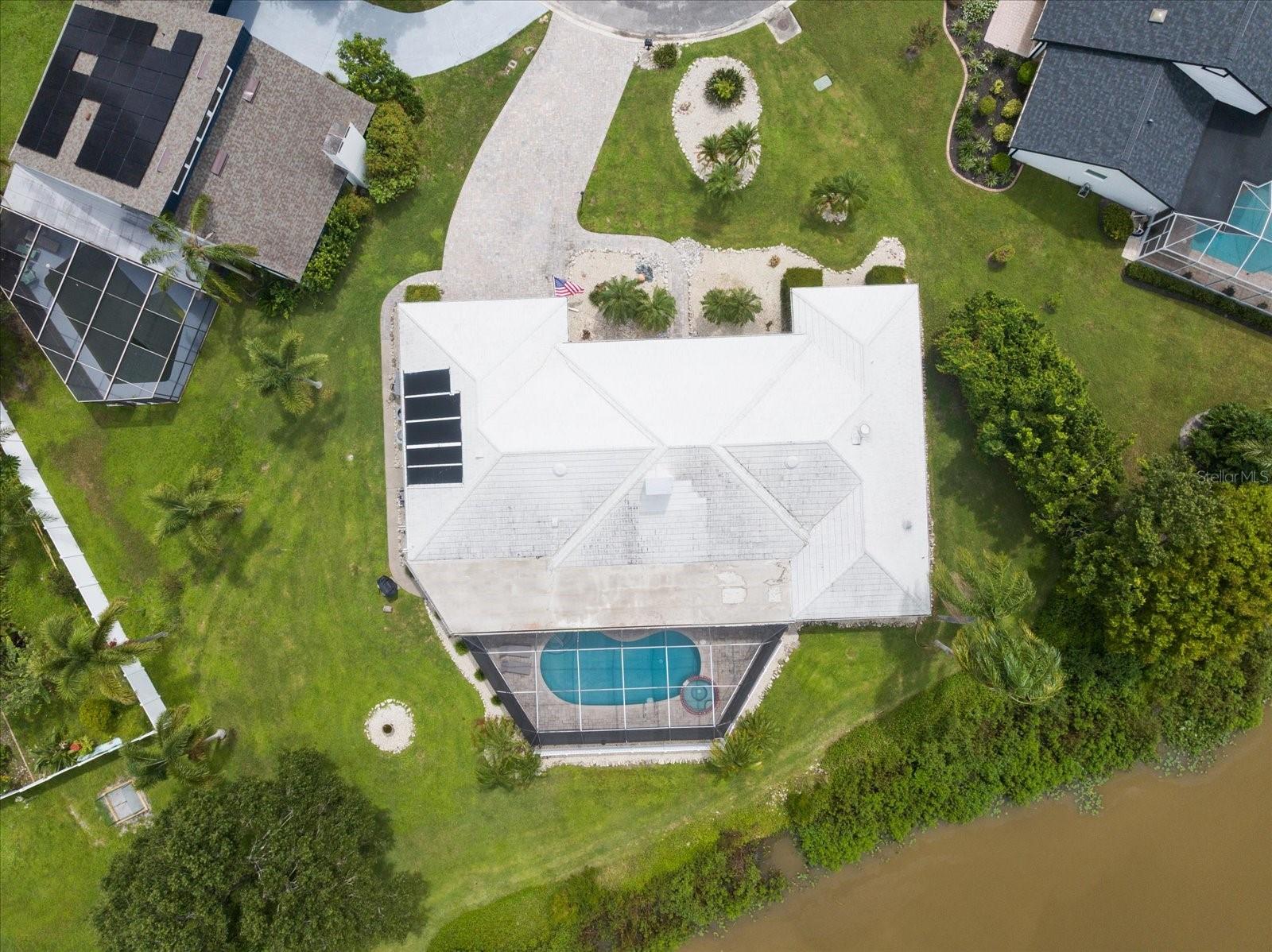 4762 MEREDITH LN