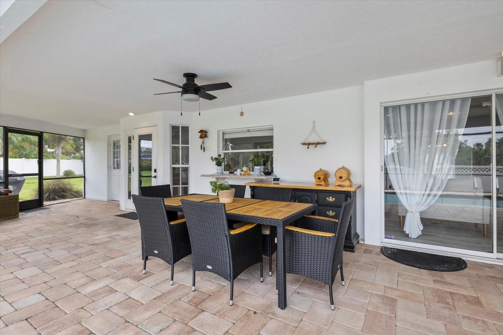 4762 MEREDITH LN