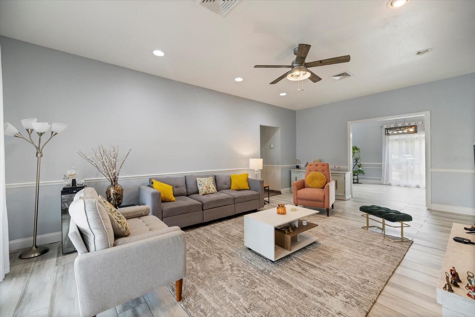 4762 MEREDITH LN