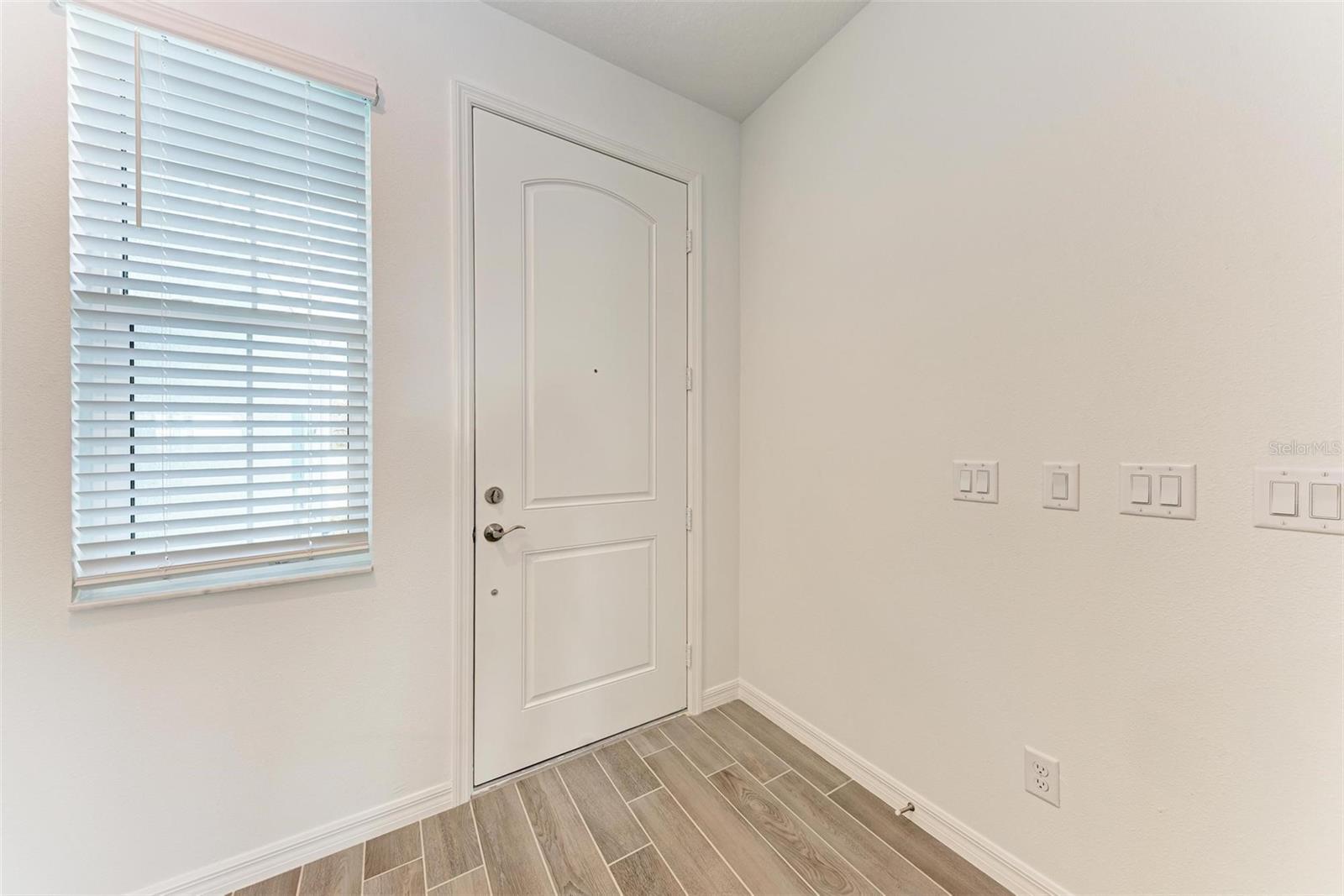 314 VIA ANINA DR