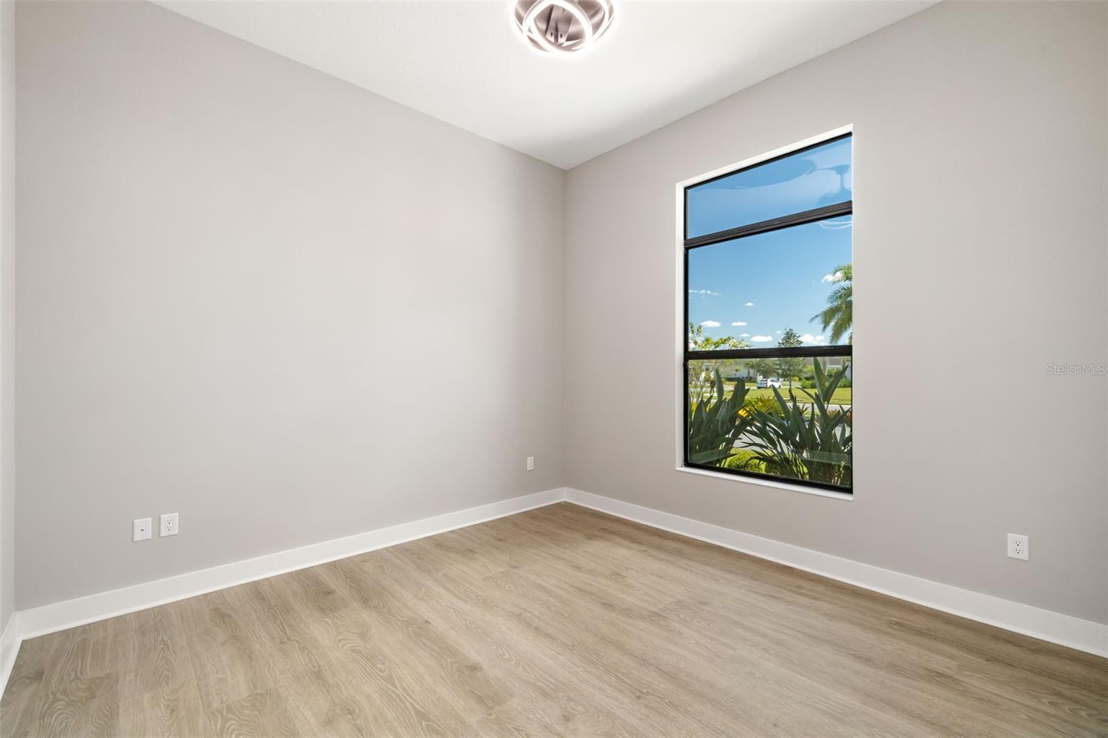 9004 ARTISAN WAY
