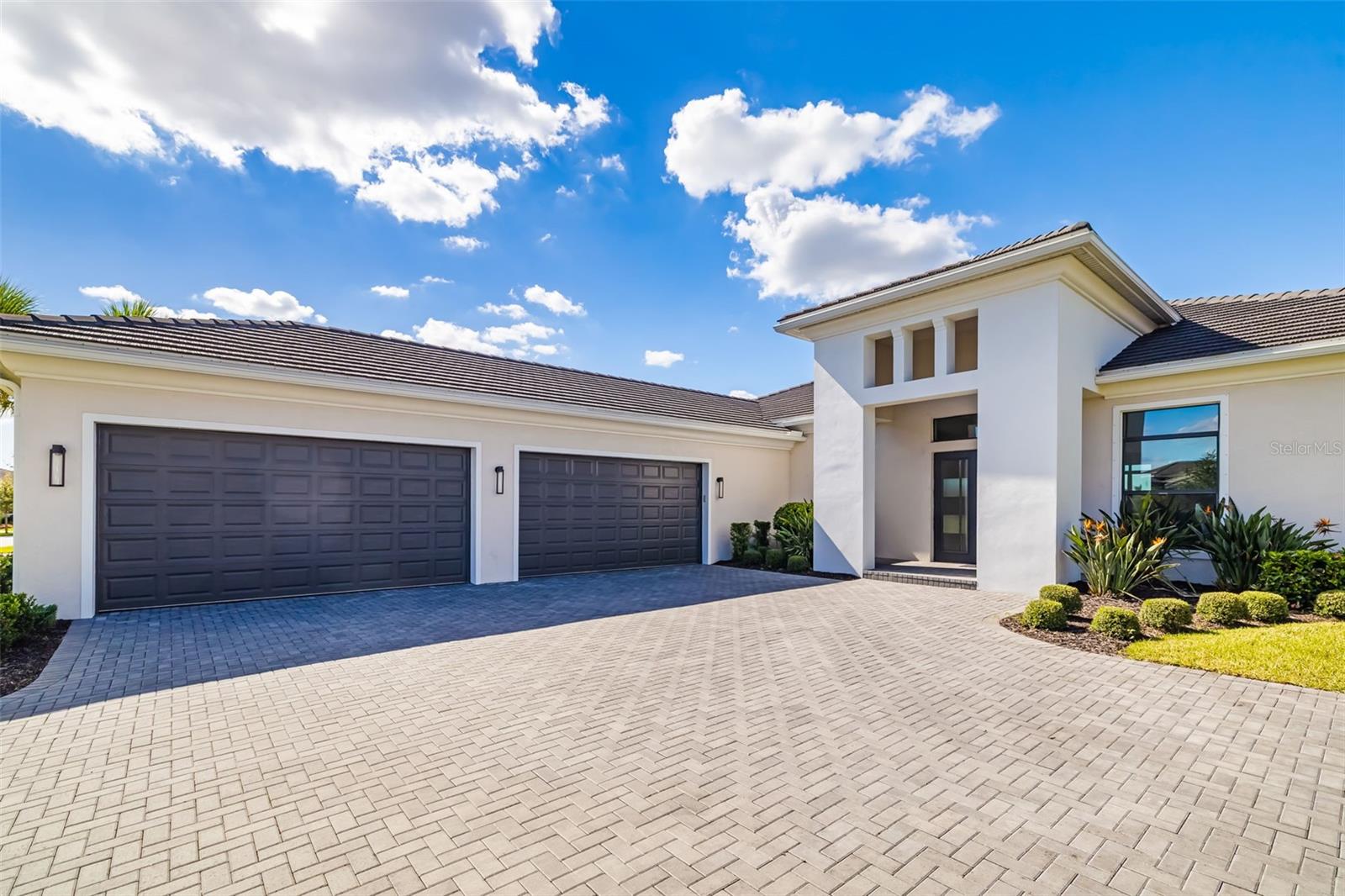 9004 ARTISAN WAY