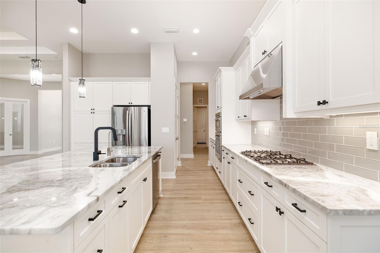 9004 ARTISAN WAY