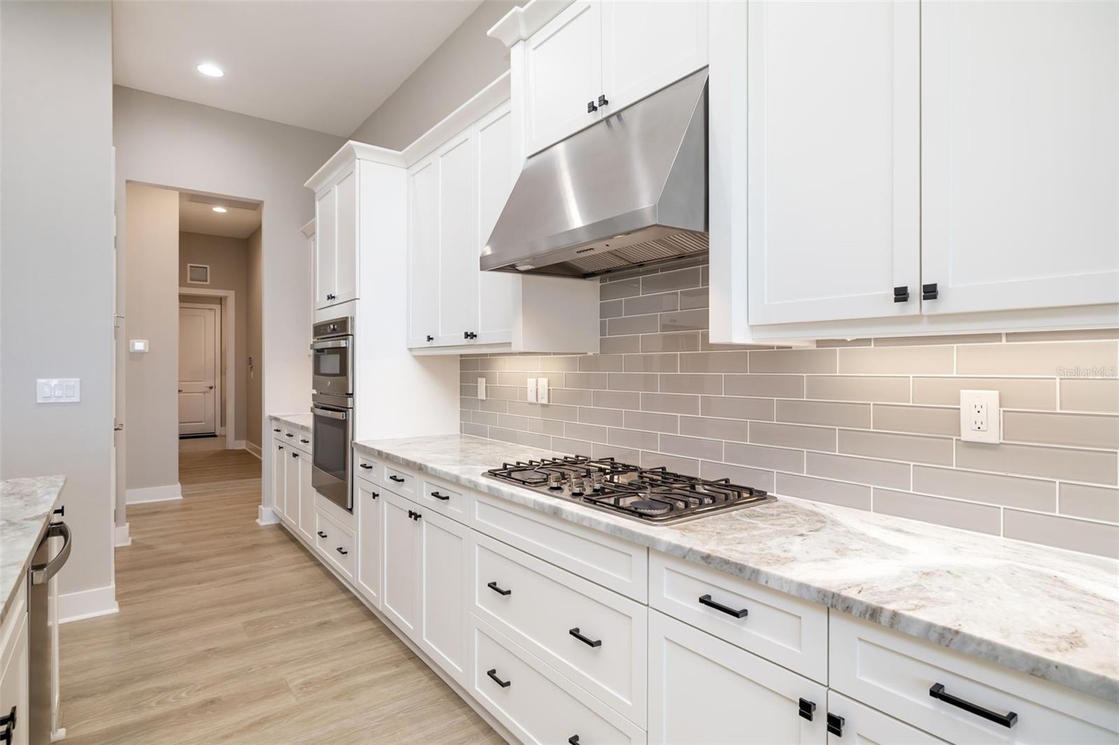 9004 ARTISAN WAY
