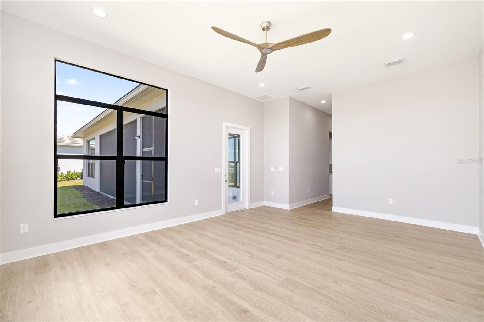 9004 ARTISAN WAY