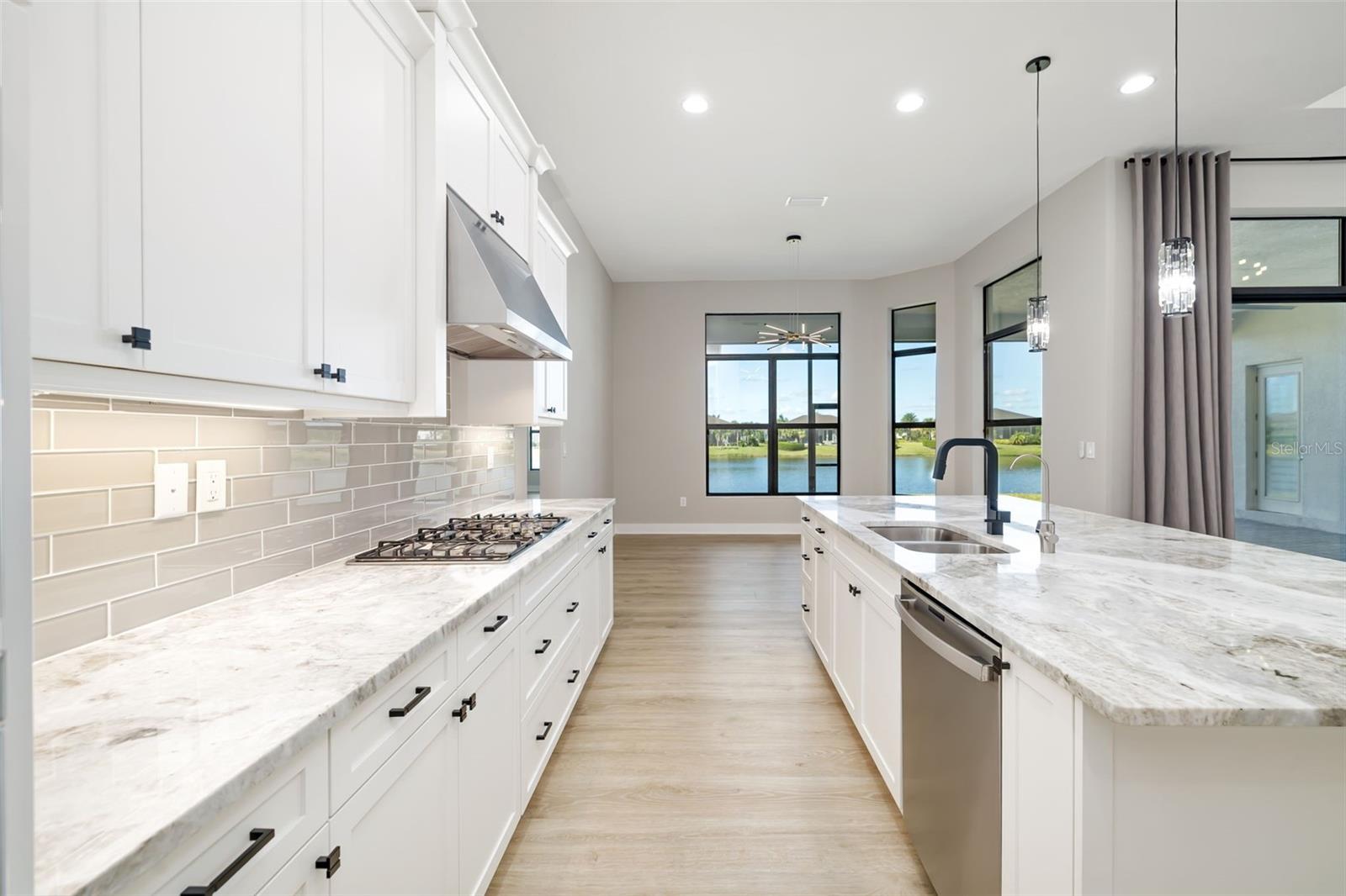 9004 ARTISAN WAY