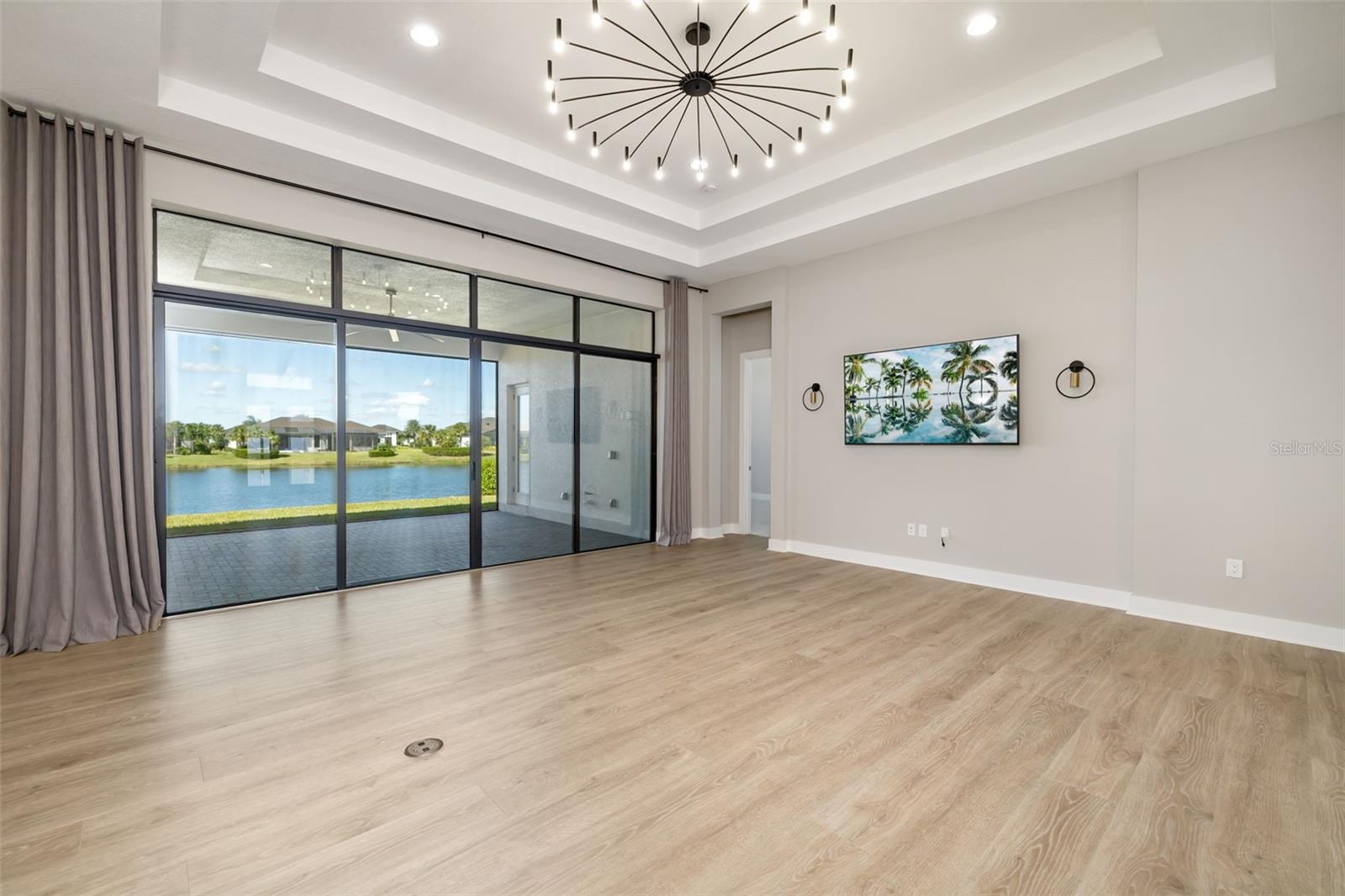 9004 ARTISAN WAY