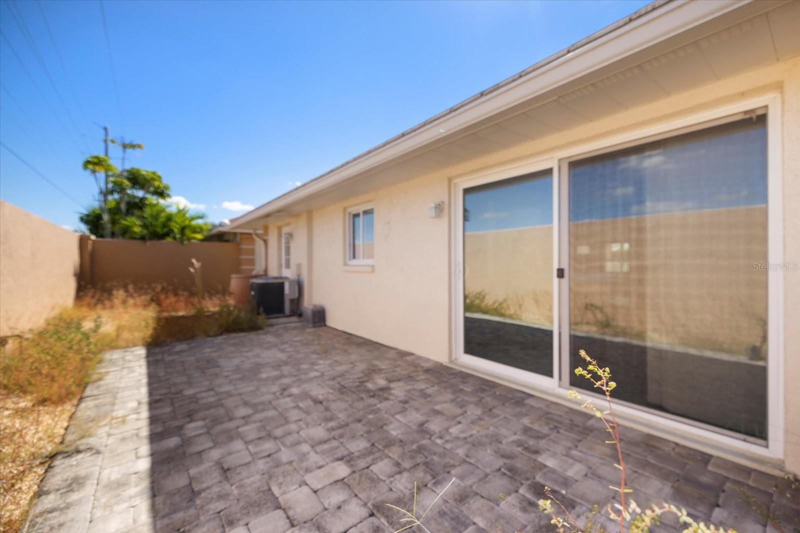 106 VILLA DR #106