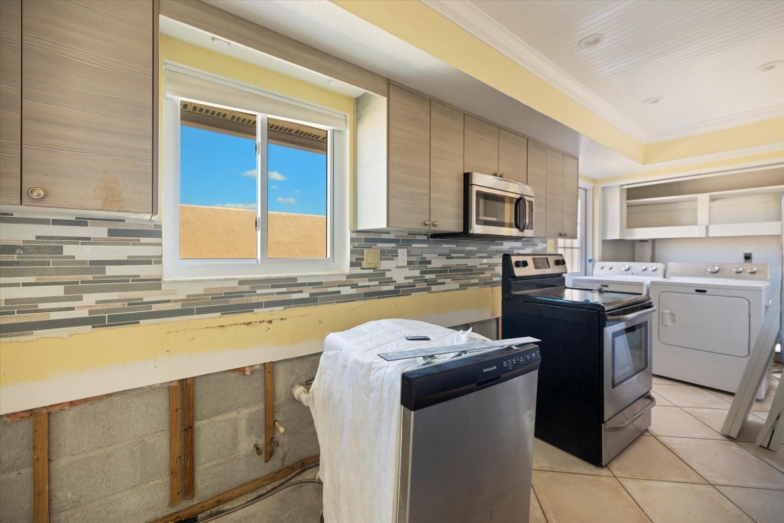 106 VILLA DR #106