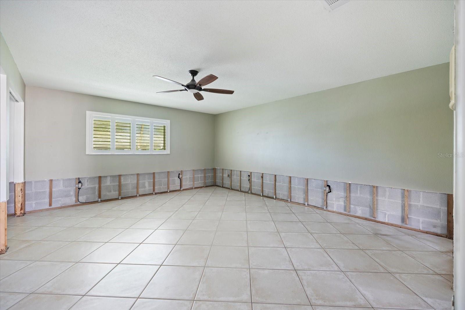 106 VILLA DR #106